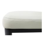while an ultra-soft foam seat ensures its comfort. Pleasantly versatile